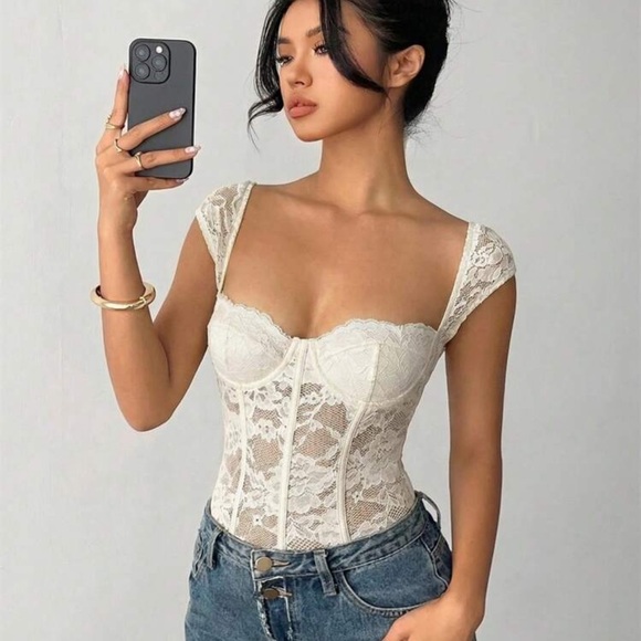 Aloruh Women's Sexy Lace Sweetheart Neck Sheer Bodysuit, Summer - Picture 4 of 4